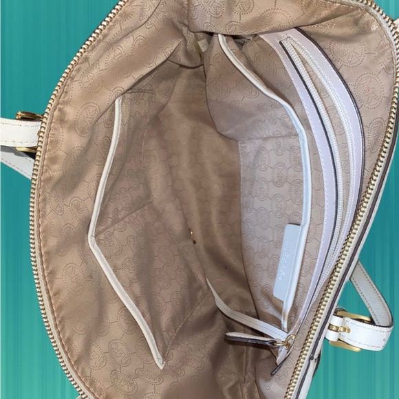 Michael Kors Jet Set White Tote bag EUC - Picture 5 of 5